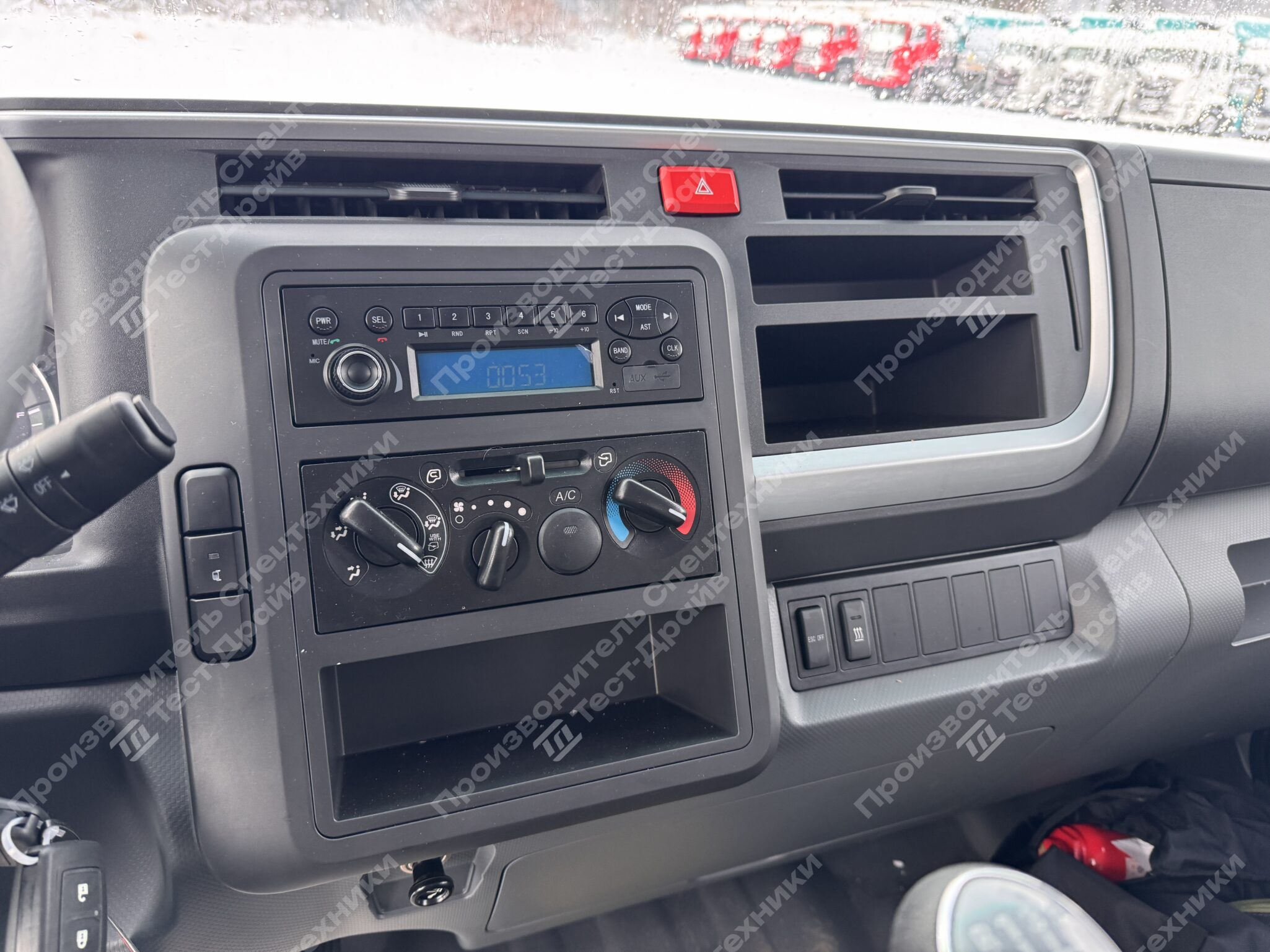 Автофургон изотермический JAC N120 4x2 Фото №25