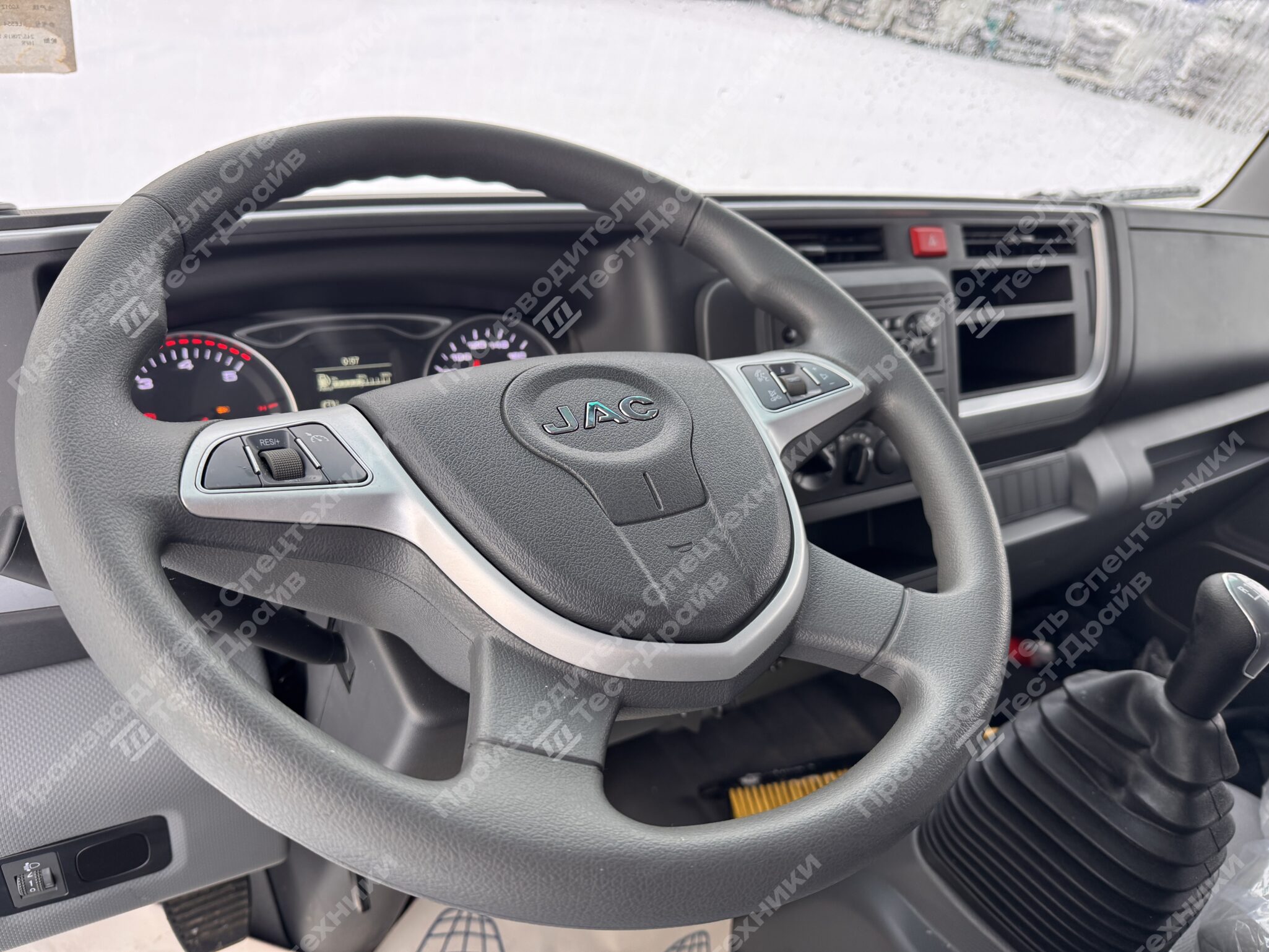 Автофургон изотермический JAC N120 4x2 Фото №26