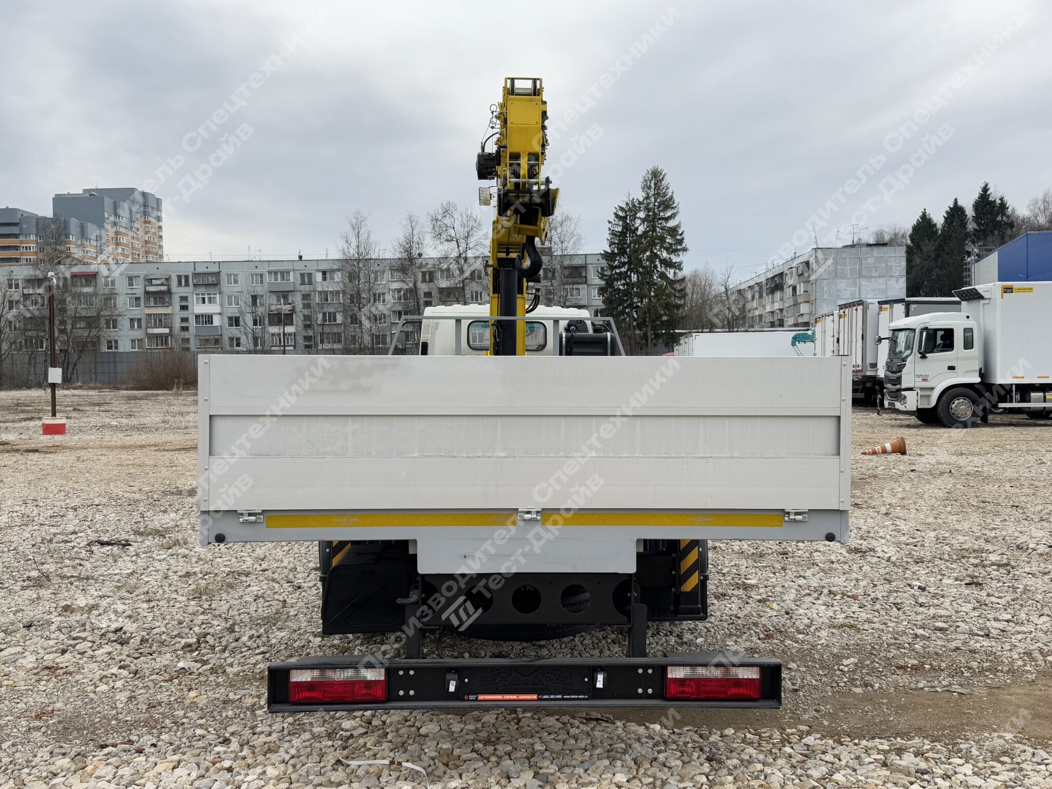 Бортовой JAC N120 4x2 с КМУ HYVA HST6.3 Фото №5