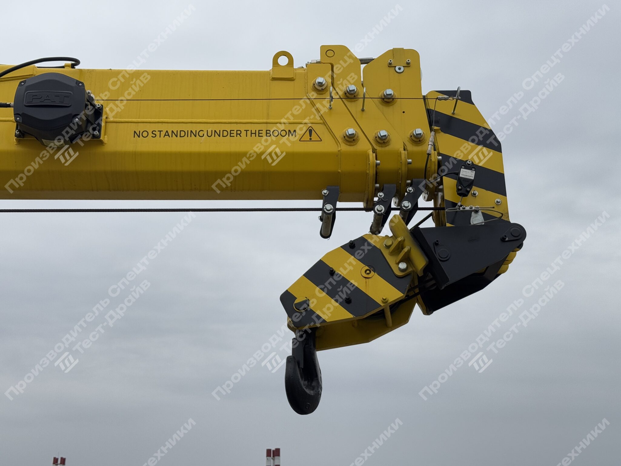 Бортовой JAC N120 4x2 с КМУ HYVA HST6.3 Фото №12