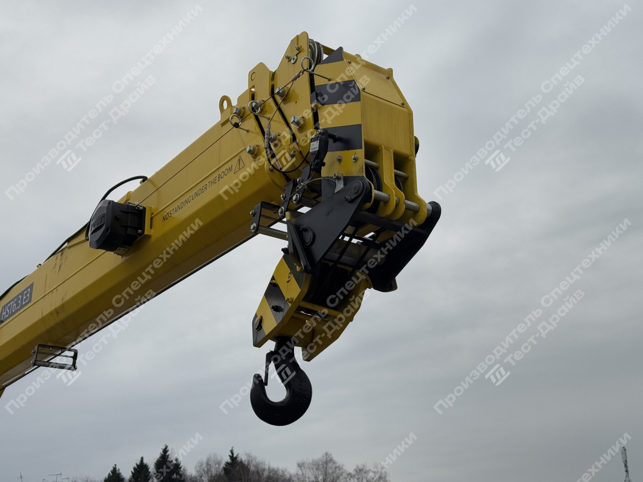 Бортовой JAC N120 4x2 с КМУ HYVA HST6.3 Фото №13