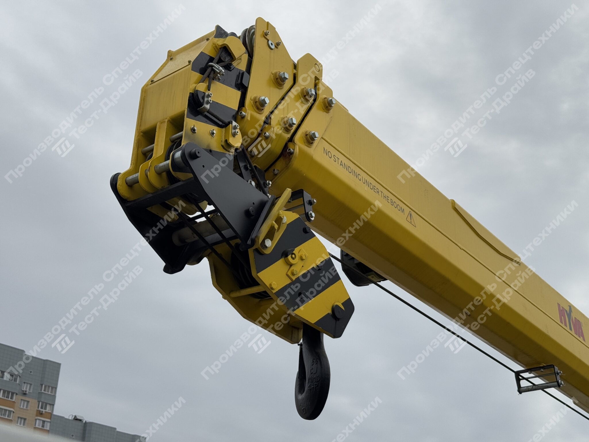 Бортовой JAC N120 4x2 с КМУ HYVA HST6.3 Фото №15