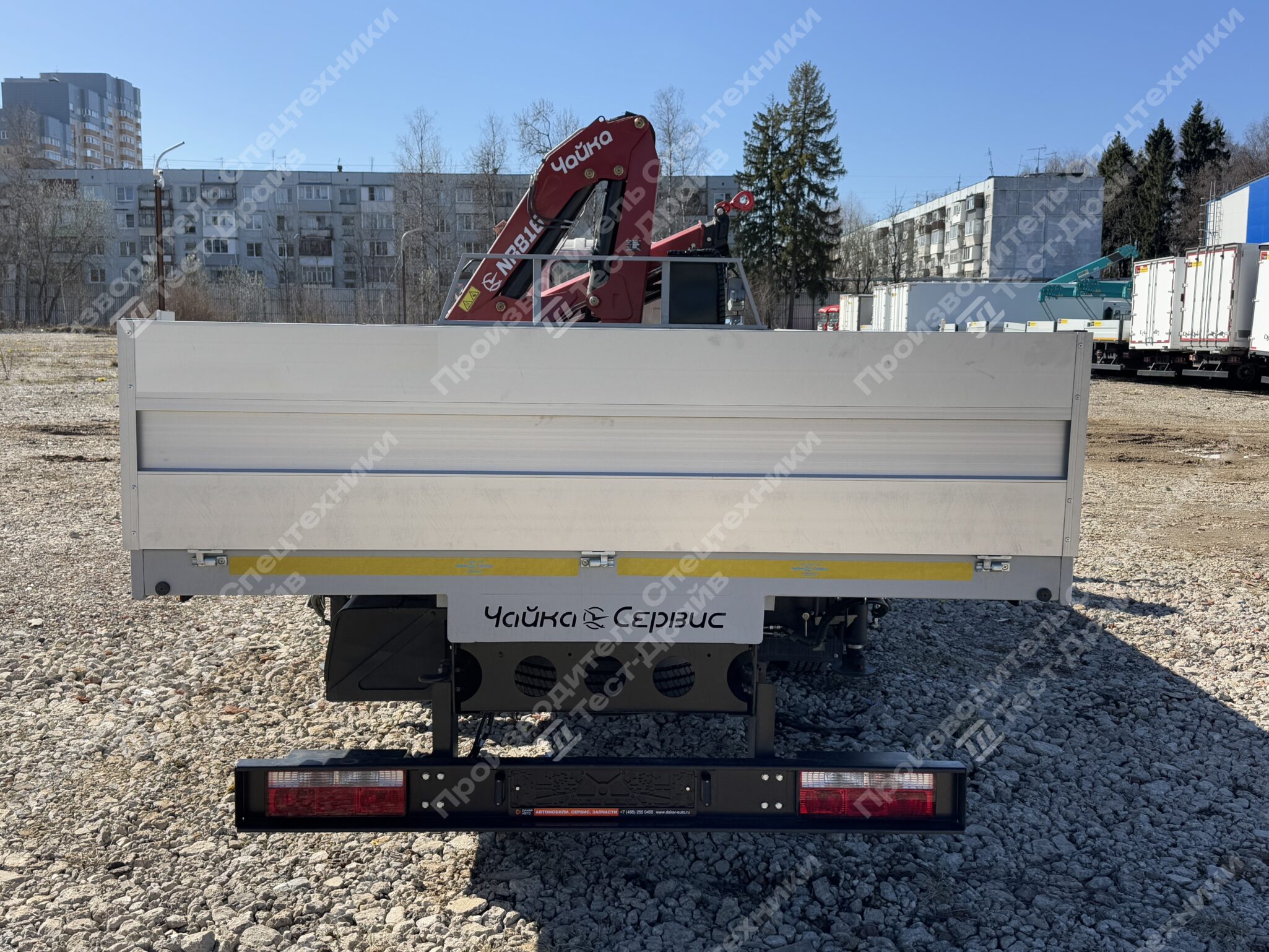 Бортовой JAC N120 4x2 с КМУ Чайка NR 816-2S Фото №5