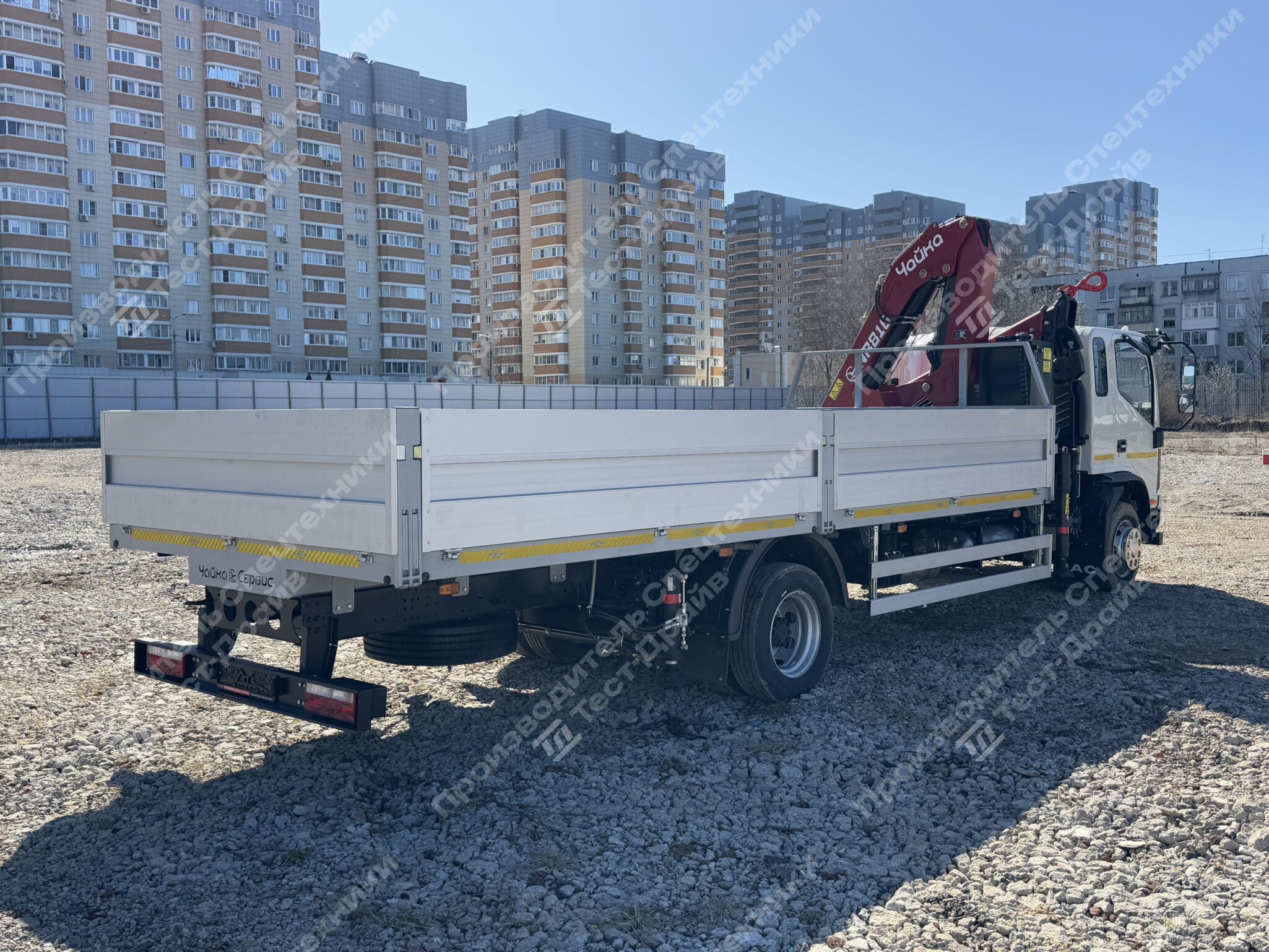 Бортовой JAC N120 4x2 с КМУ Чайка NR 816-2S Фото №6