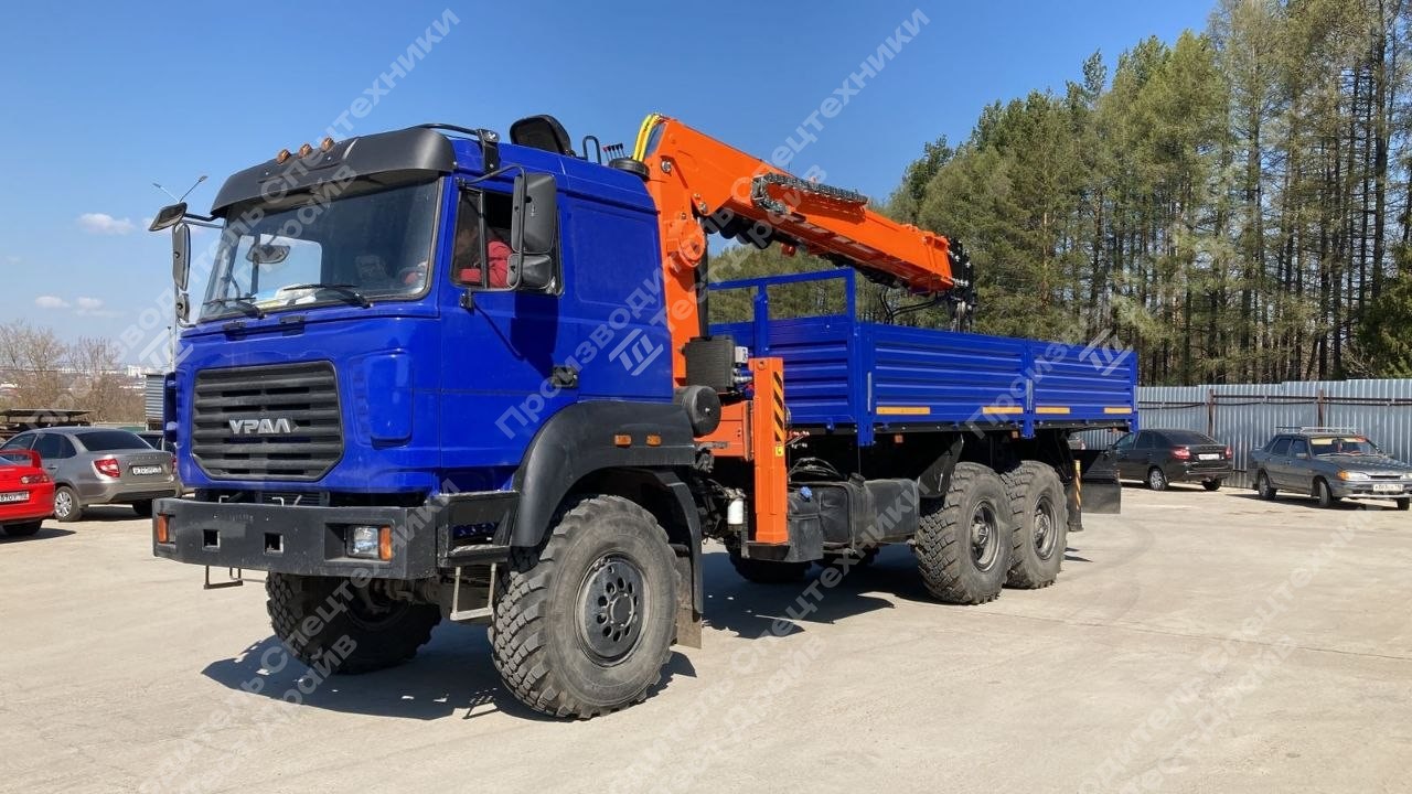 Бортовой Урал 4320-4972-80E5 6x6 с КМУ Hangil HGC 976 и буровым оборудованием Фото №1