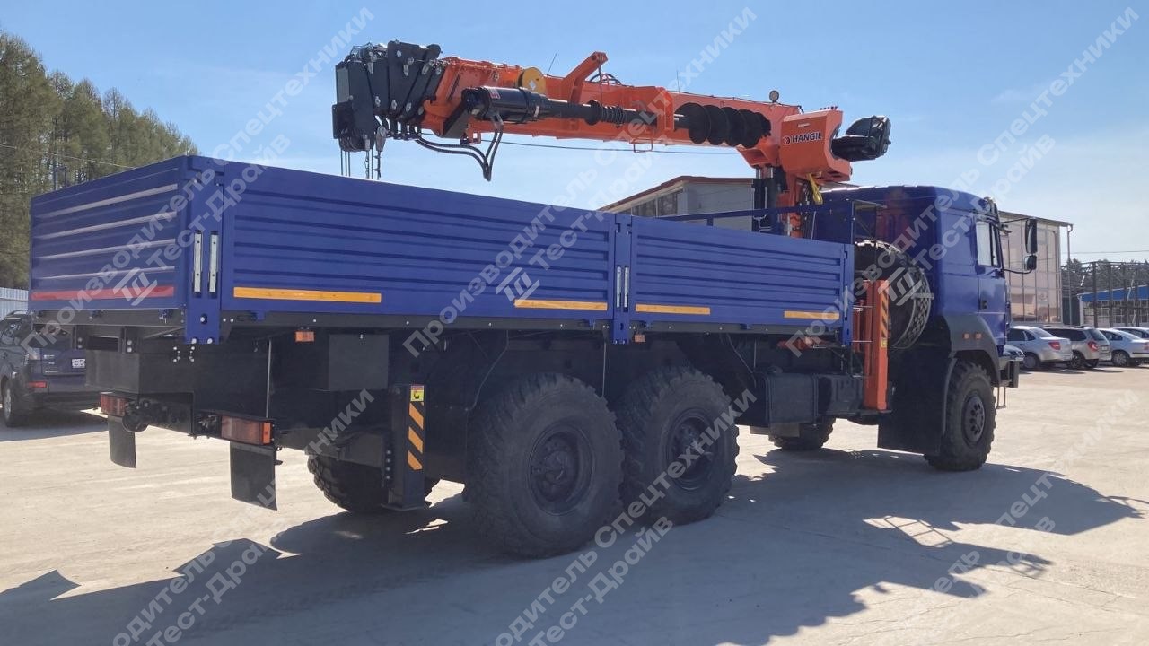 Бортовой Урал 4320-4972-80E5 6x6 с КМУ Hangil HGC 976 и буровым оборудованием Фото №7