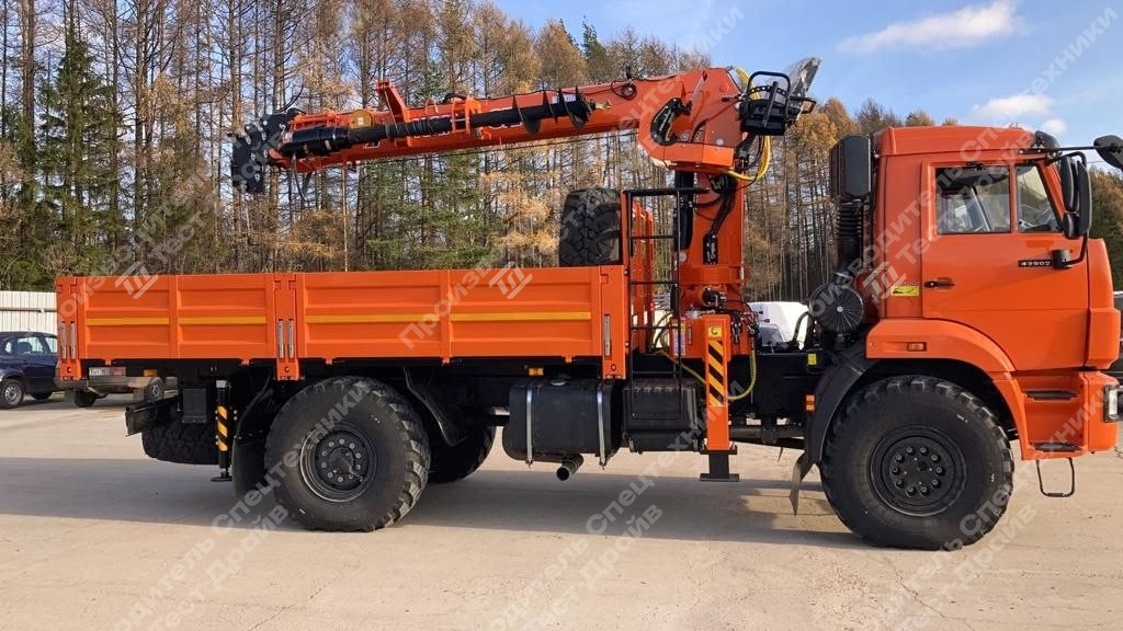 Бортовой КамАЗ 43502 4x4 с КМУ Hangil HGC 515 с навесным буровым оборудованием Фото №3