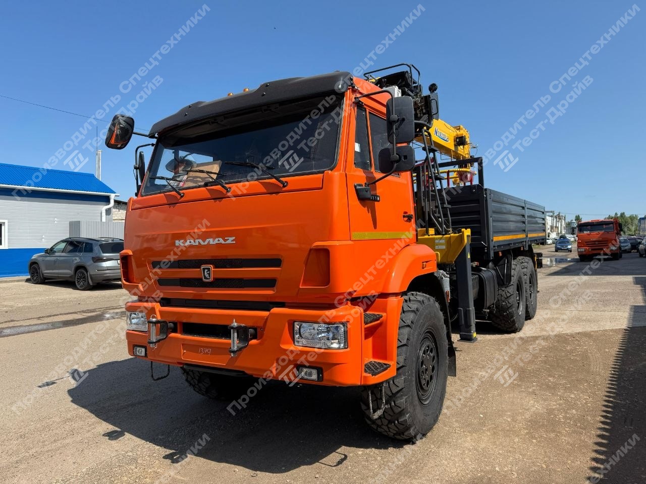 Бортовой КамАЗ 43118 6x6 с КМУ XCMG SQS 200-6 Фото №21