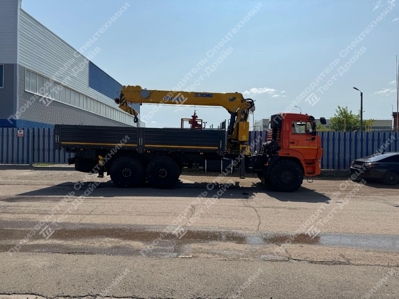 Бортовой КамАЗ 43118 6x6 с КМУ XCMG SQS 200-6 Фото №24